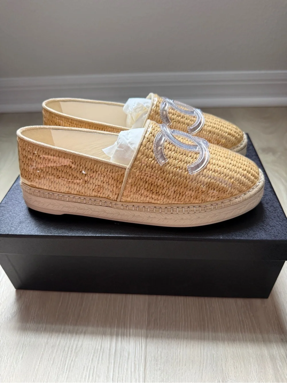 NWT Chanel raffia cc logo espadrilles beige woven straw shoes + box, dust bags